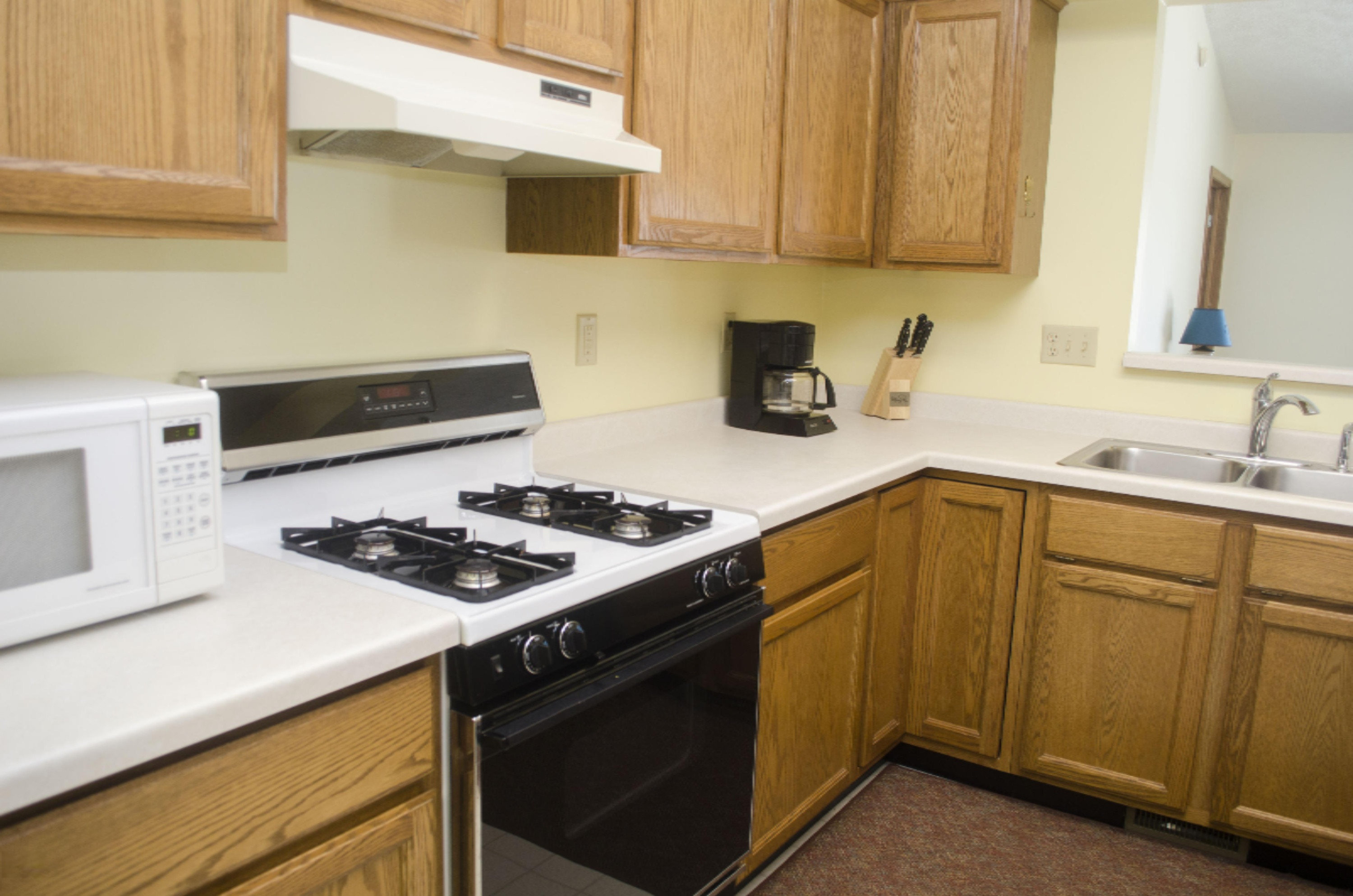 6350 Lakeshore Road Manistee, MI 49660 - Photo 10 of 49 852
