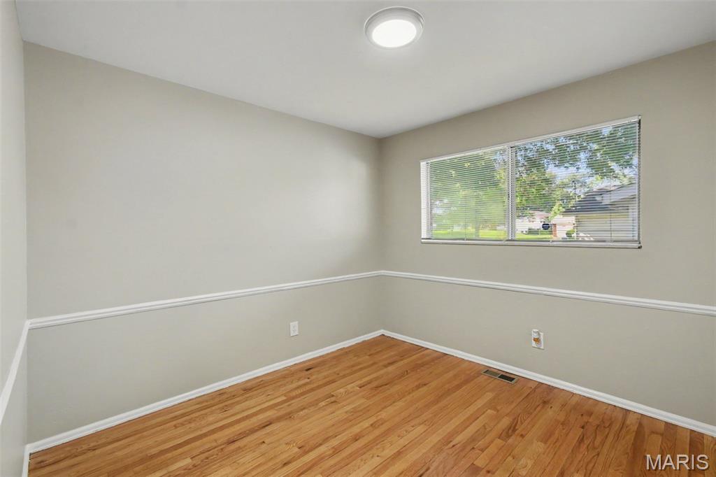 5144 Abington Road Florissant, MO 63033 - Photo 7 of 16 Gallery Image 7