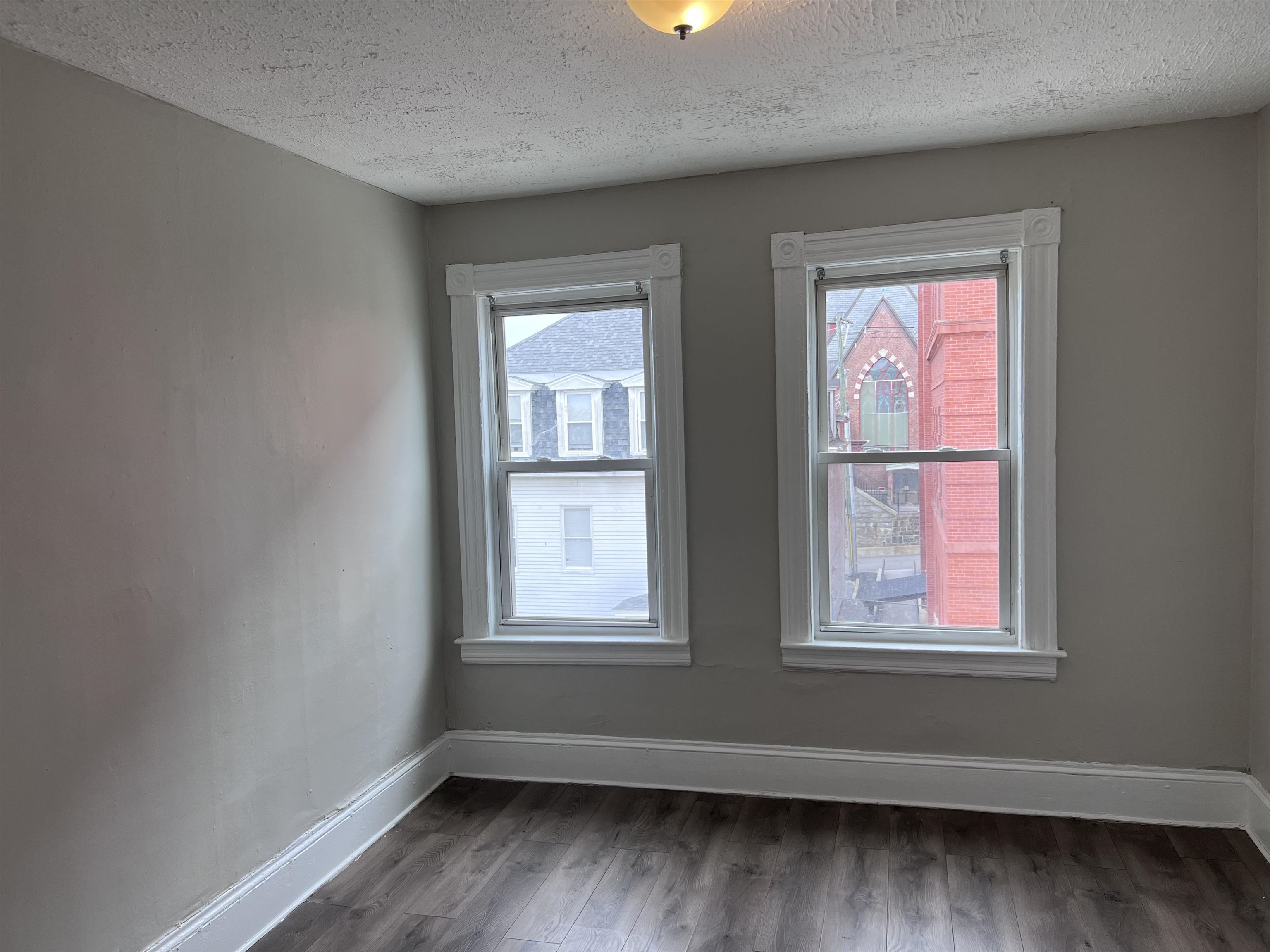 269 Cedar Street Manchester, NH 03103 - Photo 16 of 19