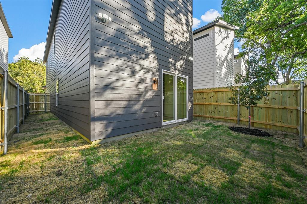 2413 Easley Street Dallas, TX 75215 - Photo 23 of 24 a view of a backyard