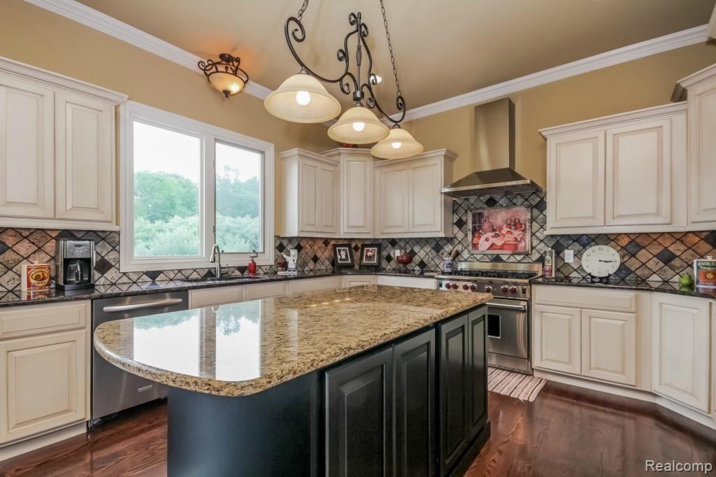 1581 Traceky Drive Rochester Hills, MI 48306 - Photo 16 of 67