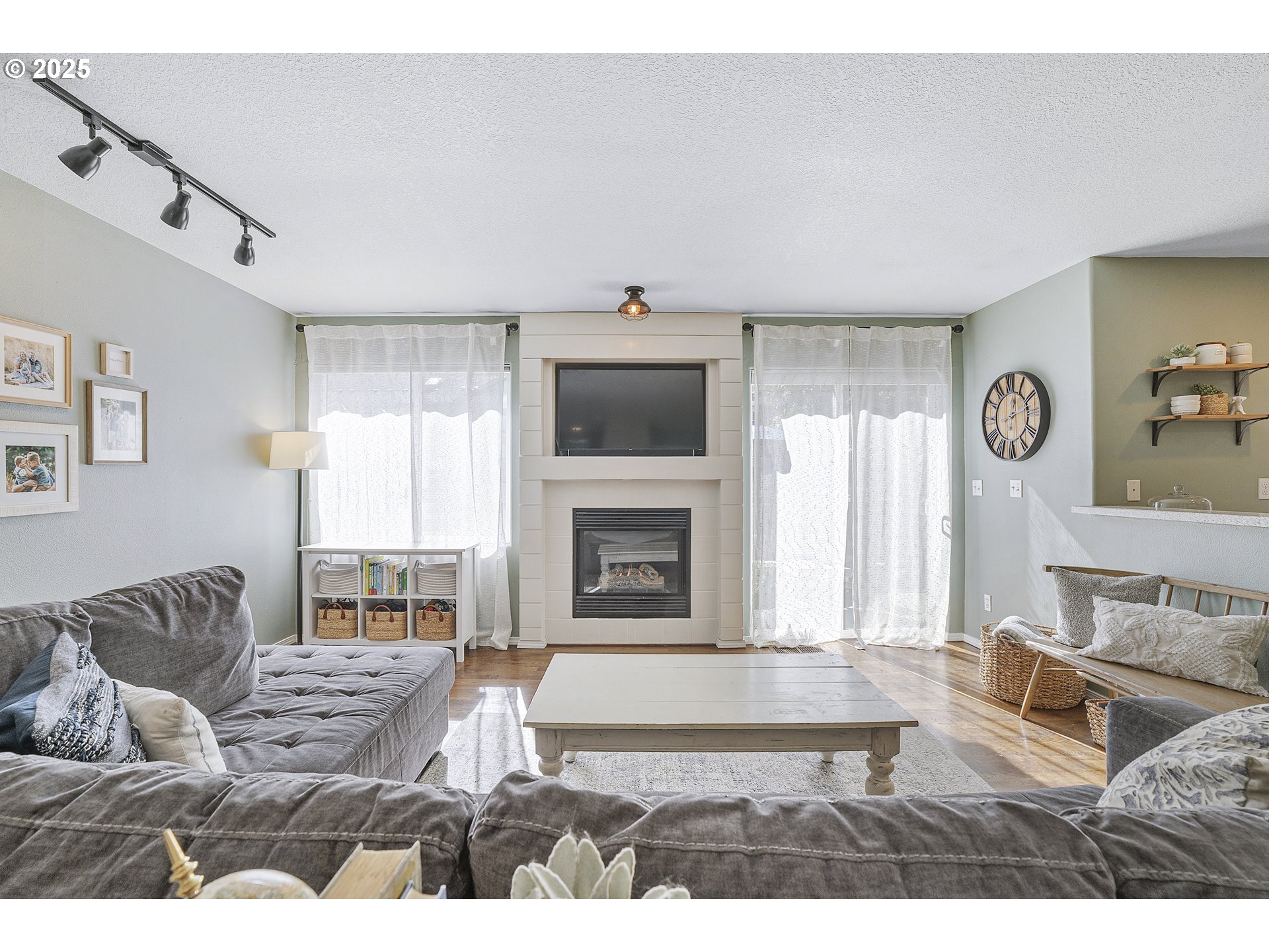 10584 Coleman Loop South Wilsonville, OR 97070 - Photo 4 of 38