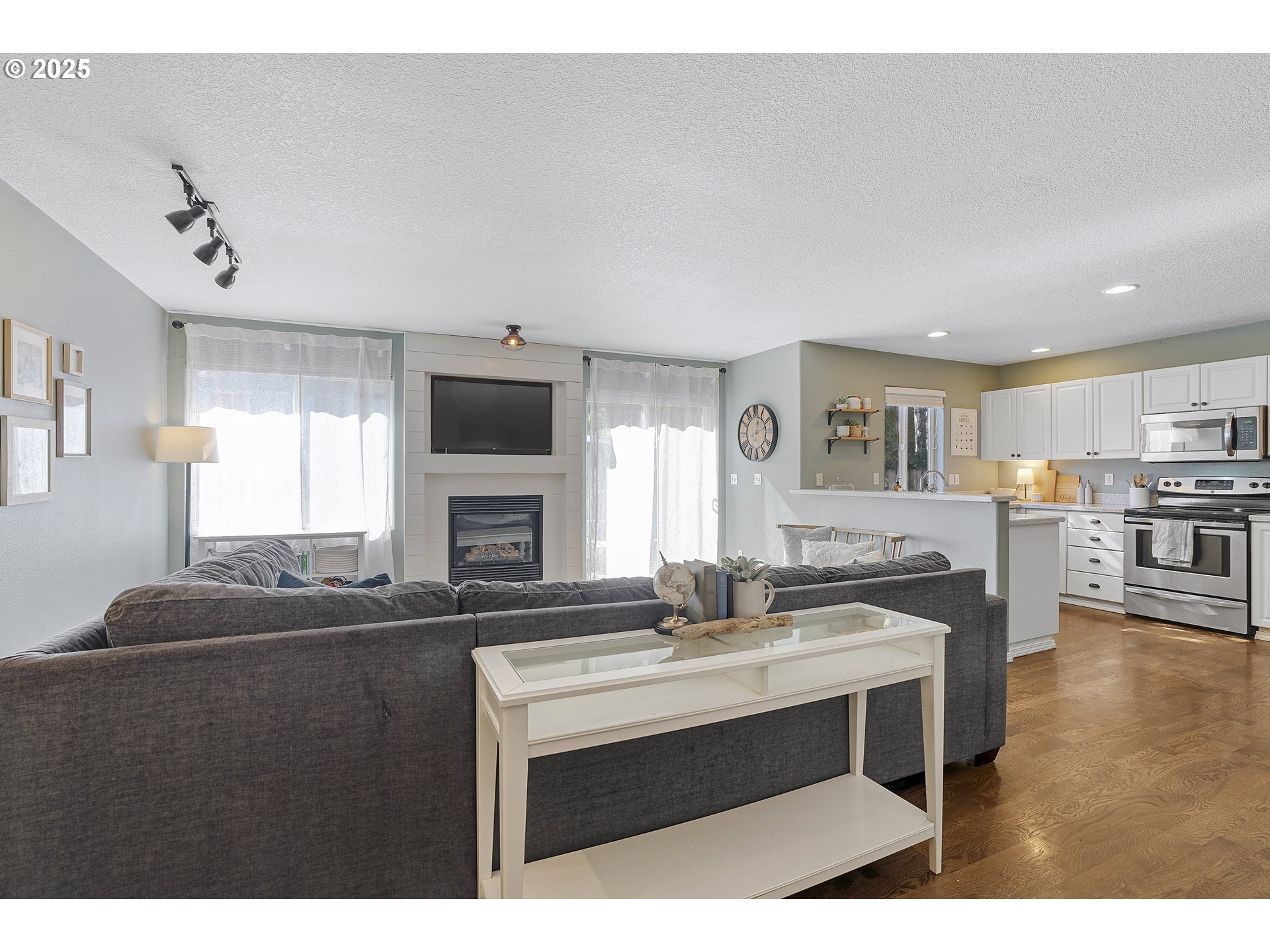 10584 Coleman Loop South Wilsonville, OR 97070 - Photo 5 of 38