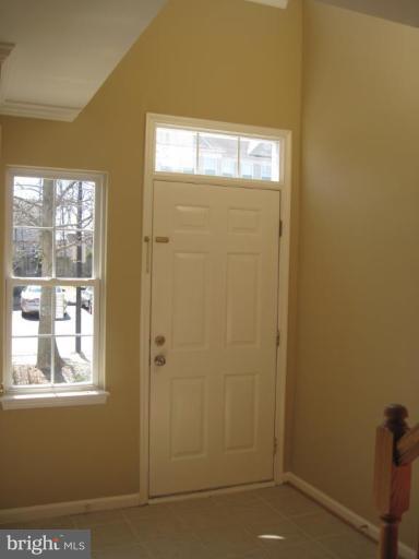 14856 Bolton Road Centreville, VA 20121 - Photo 2 of 30 Entrance / Foyer