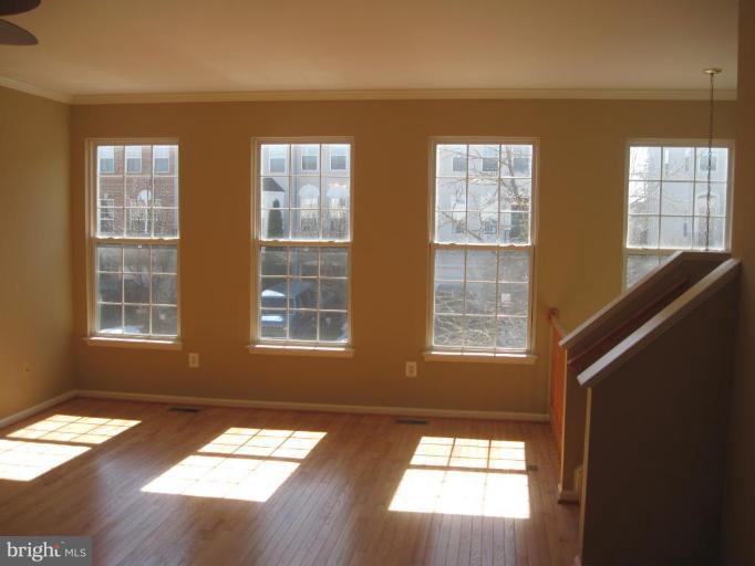 14856 Bolton Road Centreville, VA 20121 - Photo 29 of 30 Living Room/Dining Room