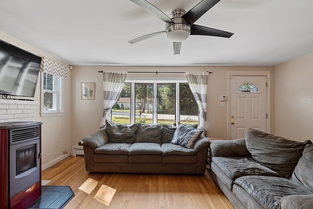 41 North Common Road Westminster, MA 01473 - Photo 7 of 22 Gallery Image 7