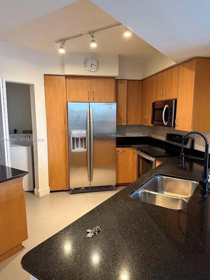 Royal Poinciana Hollywood, FL 33020 - Photo 12 of 30