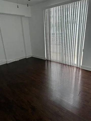 $3,300 | Royal Poinciana, Hollywood, FL 33020