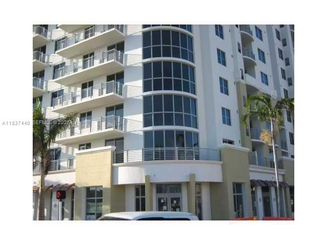 Royal Poinciana Hollywood, FL 33020 - Photo 2 of 30 Exterior Front