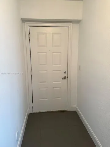 $3,300 | Royal Poinciana, Hollywood, FL 33020