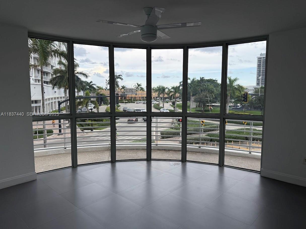 Royal Poinciana Hollywood, FL 33020 - Photo 7 of 30