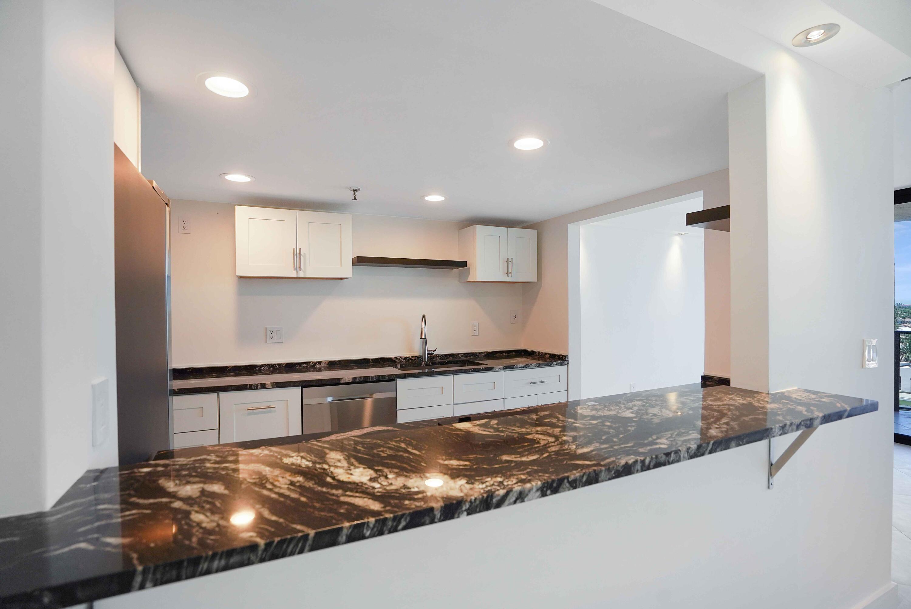 899 Jeffery Street, Unit 804 Boca Raton, FL 33487 - Photo 12 of 38 899 Jeffery Street 804, Boca Raton,