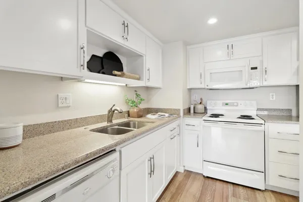 $530,000 | 500 N Street, Unit 1007, Sacramento, CA 95814