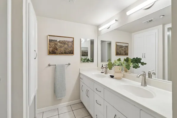 $530,000 | 500 N Street, Unit 1007, Sacramento, CA 95814