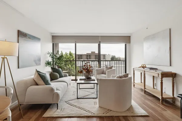 $530,000 | 500 N Street, Unit 1007, Sacramento, CA 95814