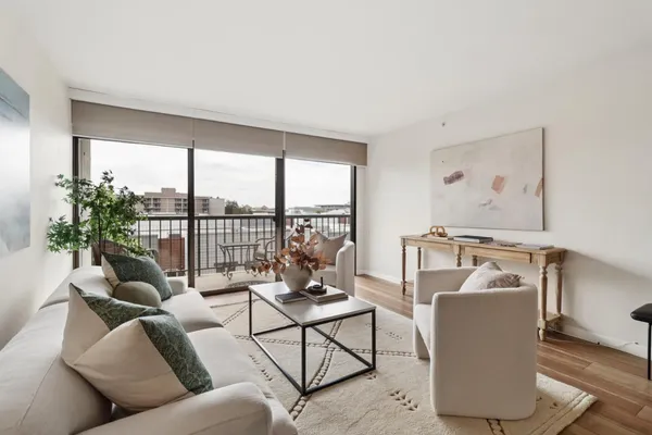 $530,000 | 500 N Street, Unit 1007, Sacramento, CA 95814