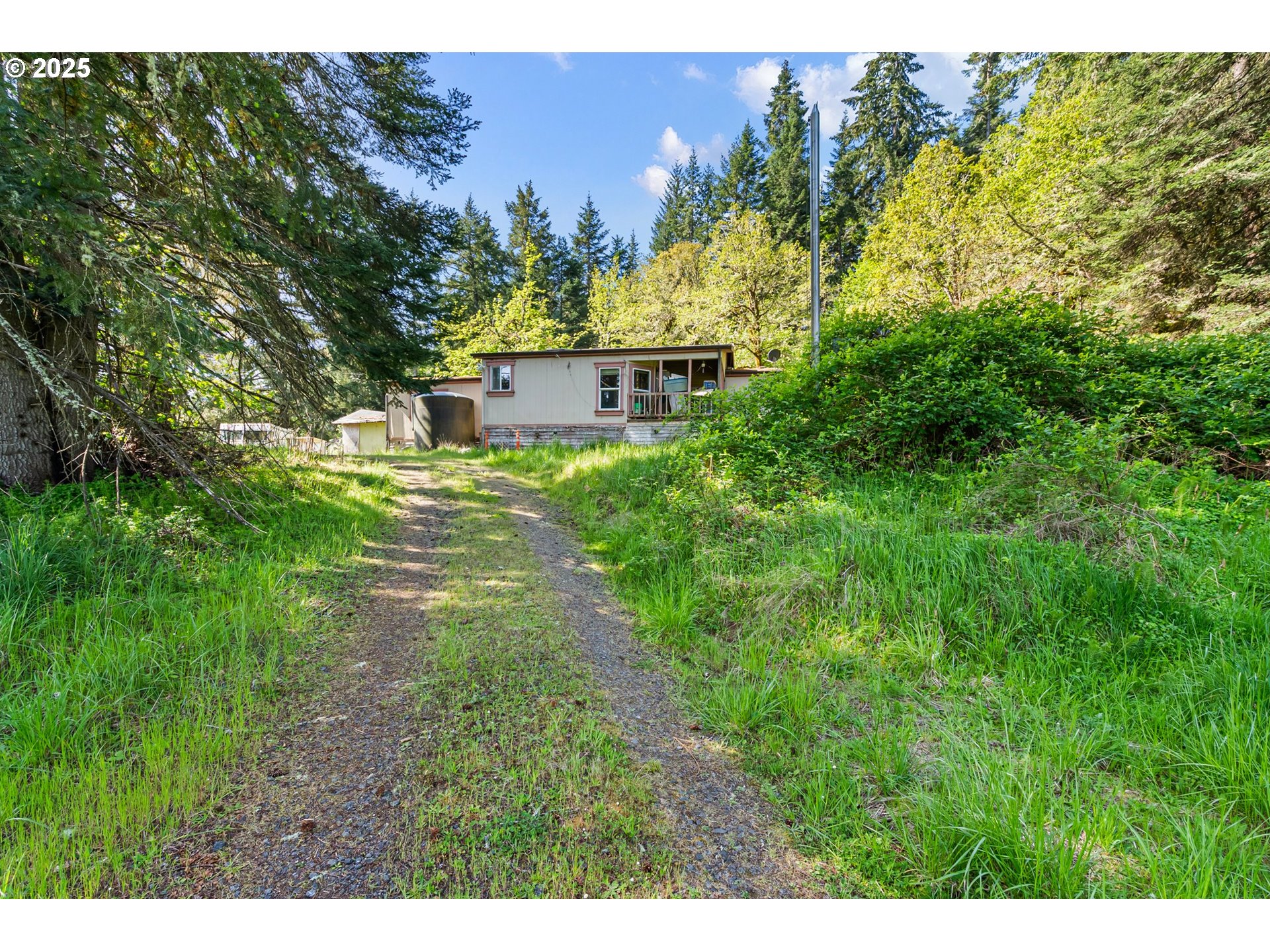 82820 Weiss Road Creswell, OR 97426 - Photo 1 of 26 Gallery Image 1