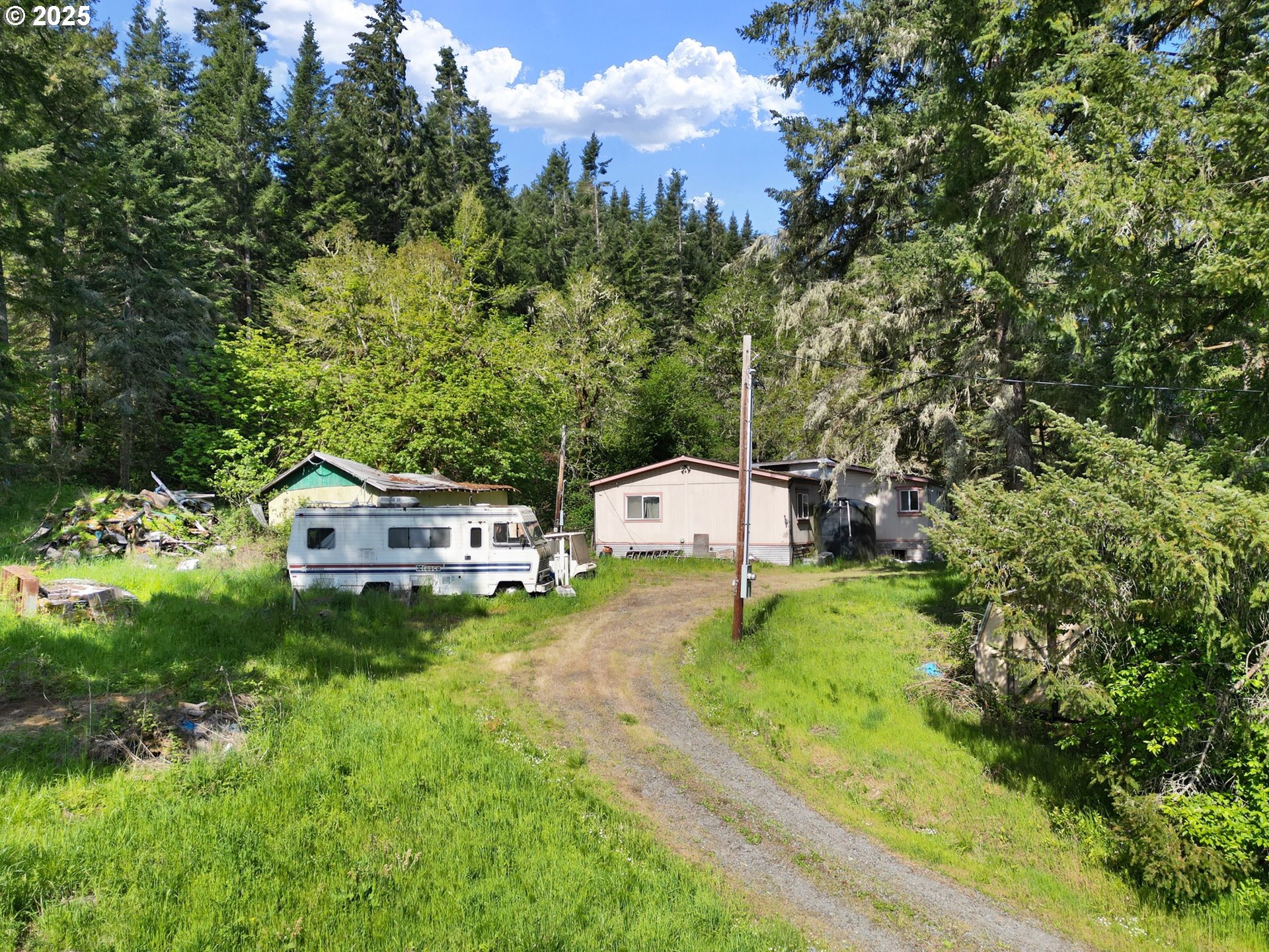 82820 Weiss Road Creswell, OR 97426 - Photo 3 of 26 Gallery Image 3