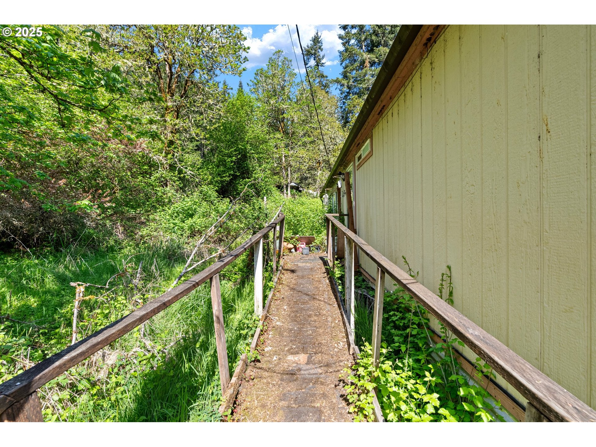 82820 Weiss Road Creswell, OR 97426 - Photo 7 of 26 Gallery Image 7