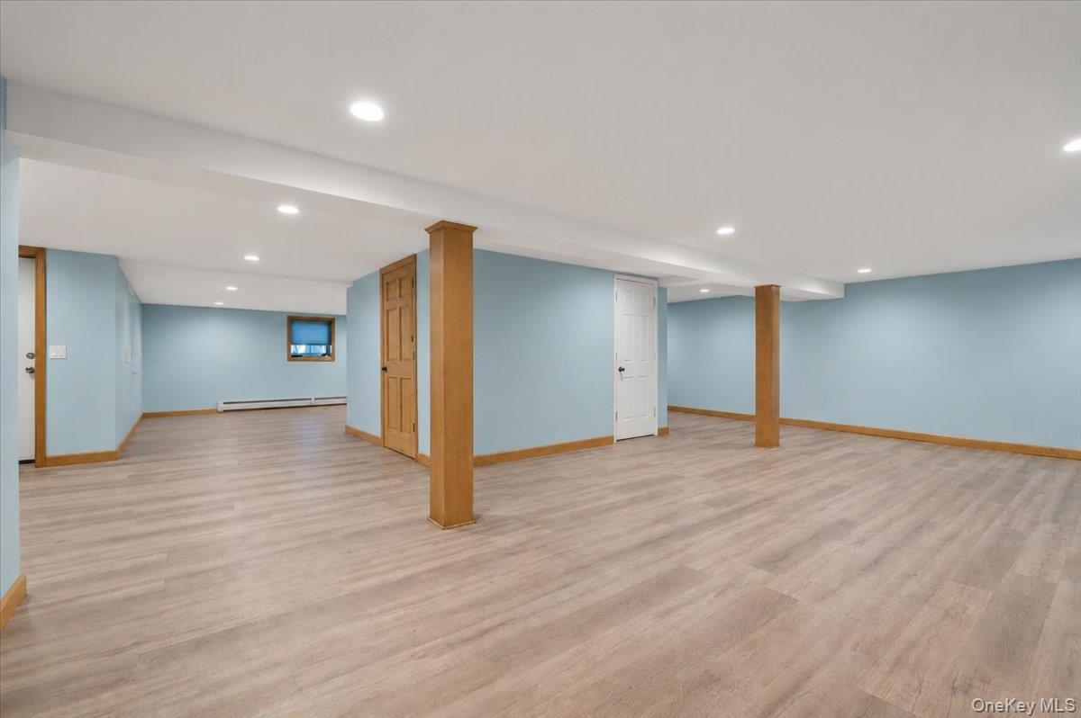 151 Seaman Neck Road Dix Hills, NY 11746 - Photo 31 of 35