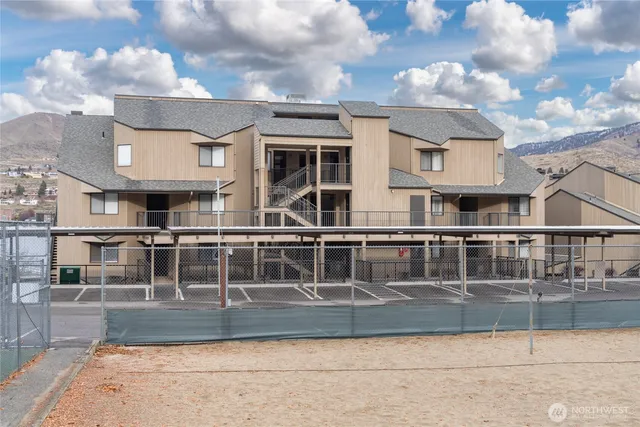 $799,900 | 103 North Park Street, Unit 332, Chelan, WA 98816