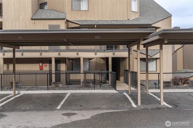 $799,900 | 103 North Park Street, Unit 332, Chelan, WA 98816