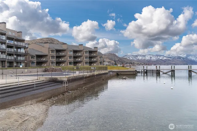 $799,900 | 103 North Park Street, Unit 332, Chelan, WA 98816