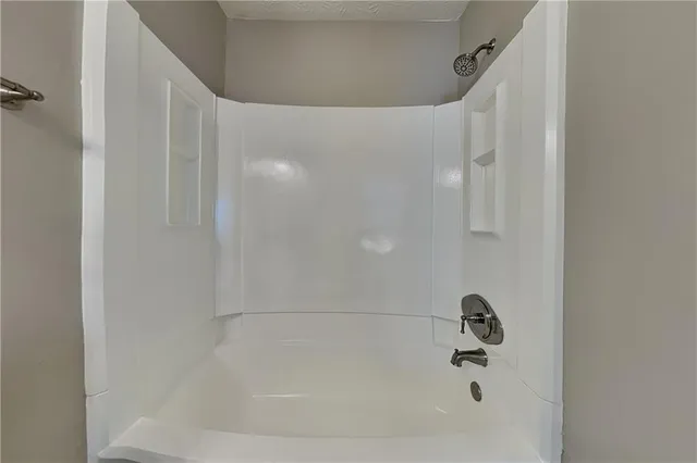 $1,750 | 554 Sherwood Oaks Road, Stone Mountain, GA 30087