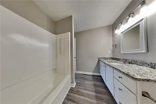 $1,750 | 554 Sherwood Oaks Road, Stone Mountain, GA 30087