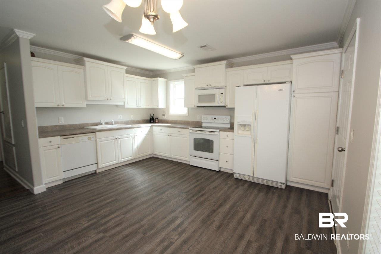 10491 Taylor Woods Loop Wilmer, AL 36587 - Photo 6 of 18