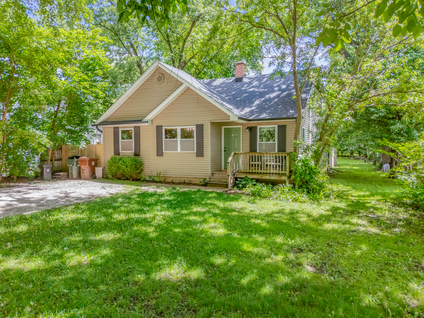 926 South Cedar Road New Lenox, IL 60451 - Photo 2 of 29