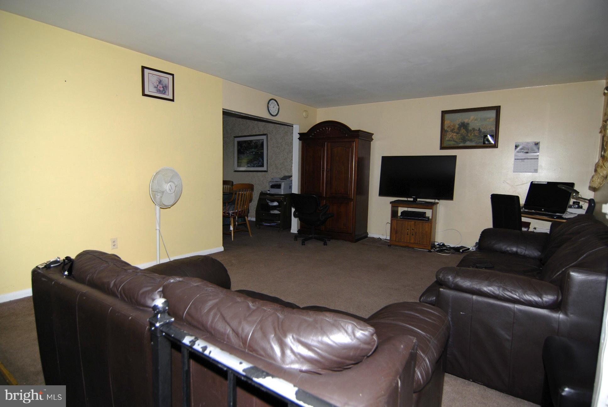 10214 Royal Road Silver Spring, MD 20903 - Photo 2 of 10 Living Room