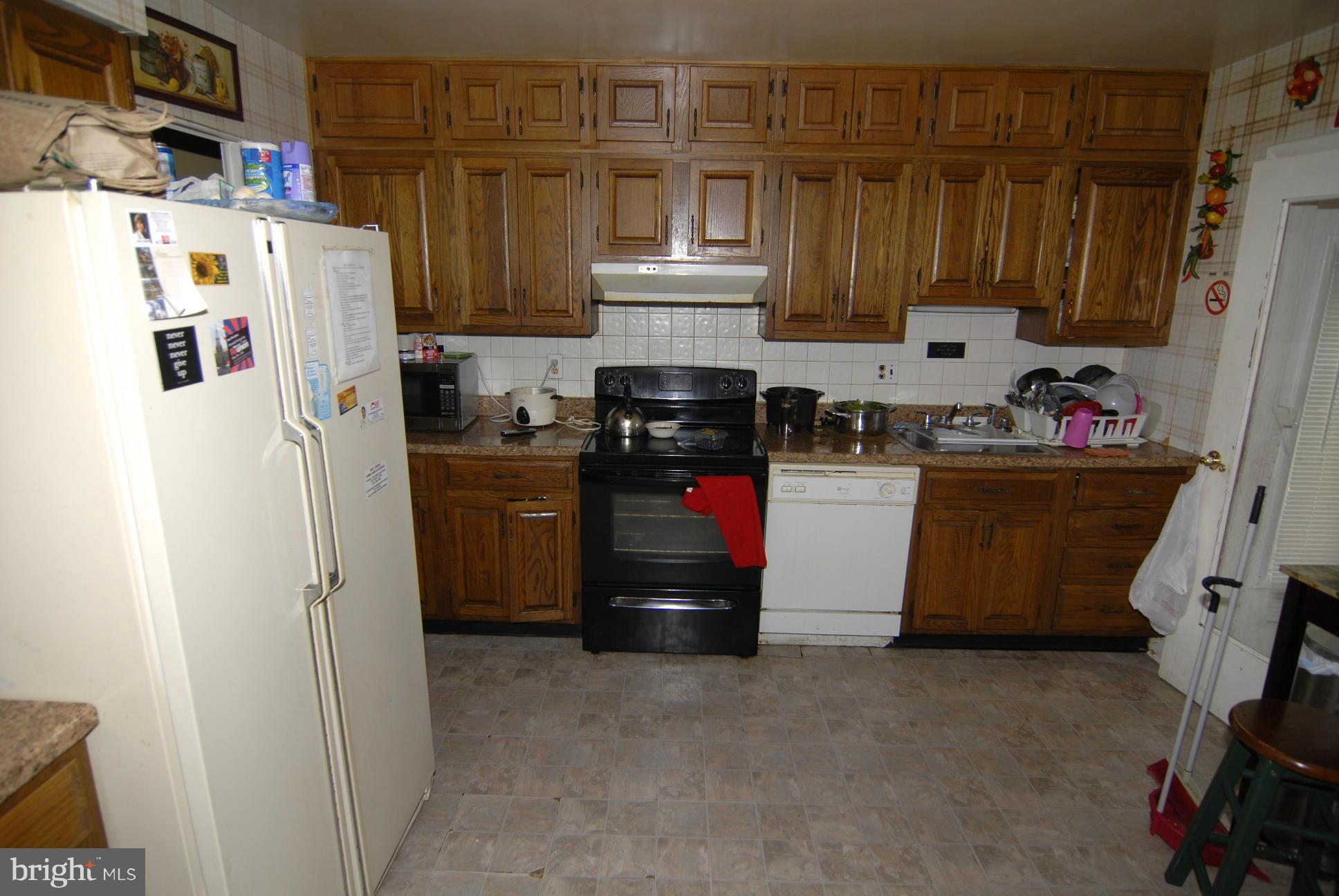 10214 Royal Road Silver Spring, MD 20903 - Photo 5 of 10 Kitchen