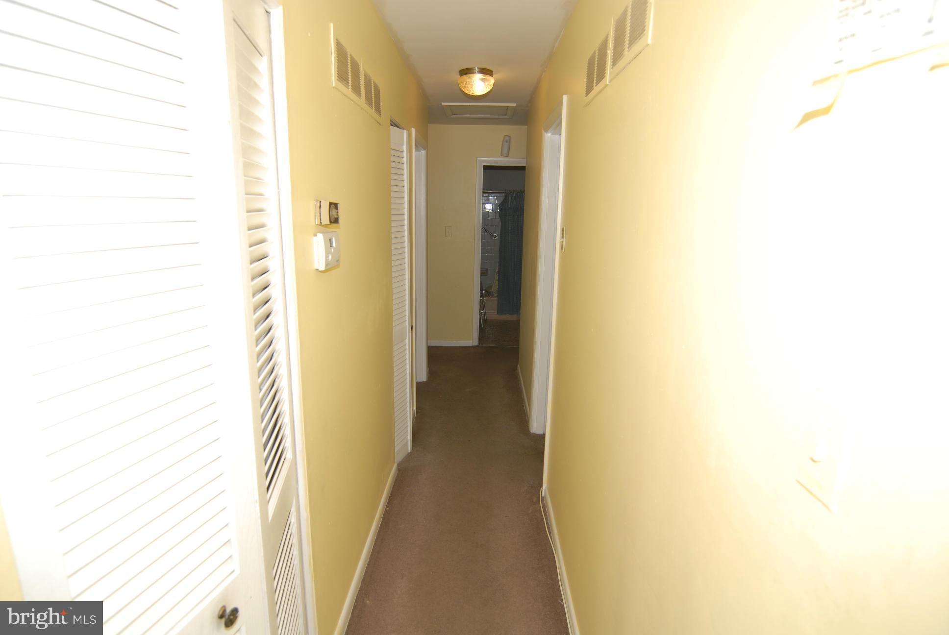 10214 Royal Road Silver Spring, MD 20903 - Photo 6 of 10 Interior (General)
