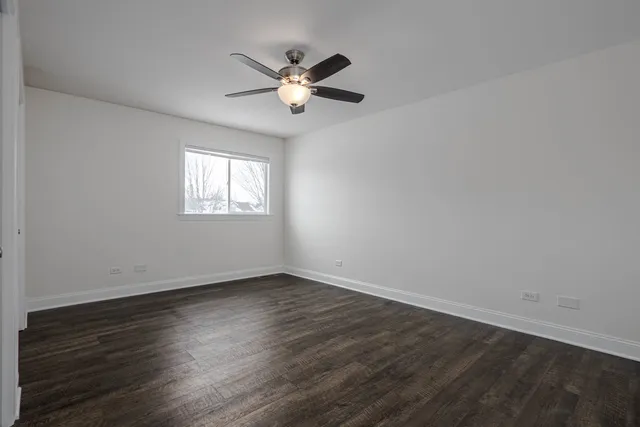 $2,300 | 226 East Conley Drive, Elburn, IL 60119