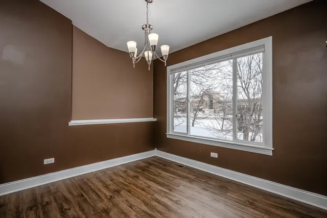 $2,300 | 226 East Conley Drive, Elburn, IL 60119