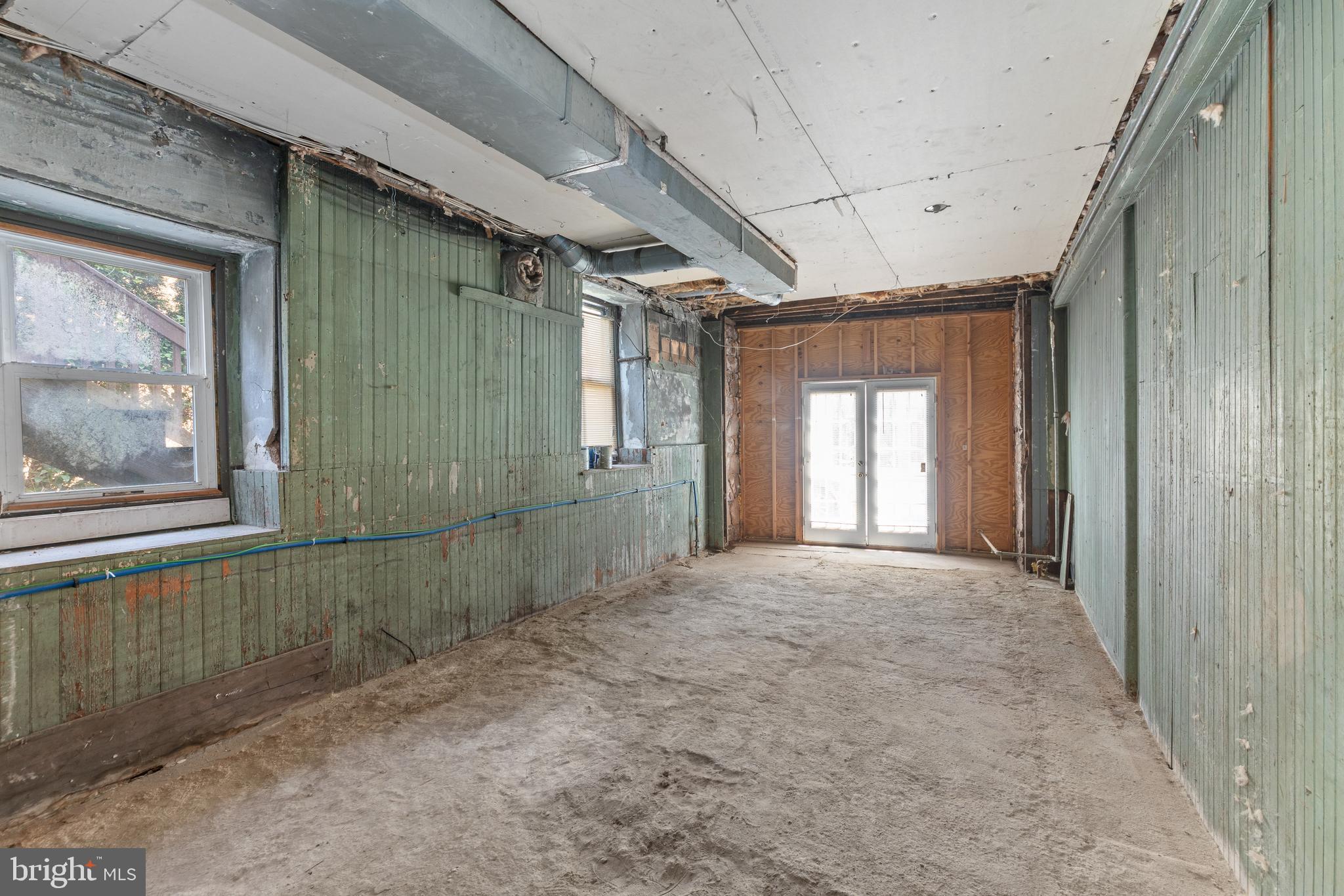 38 North Main Street Spring City, PA 19475 - Photo 14 of 24 Lower level - bring your imagination!