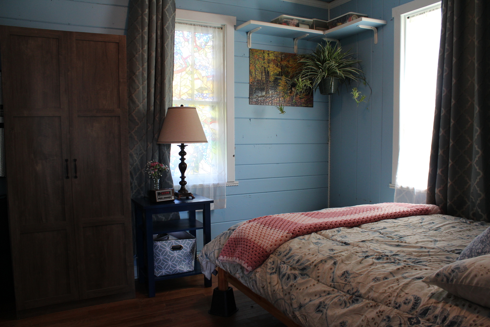 8409 Balder Drive Cary, IL 60013 - Photo 9 of 23 a bedroom with a bed and a window
