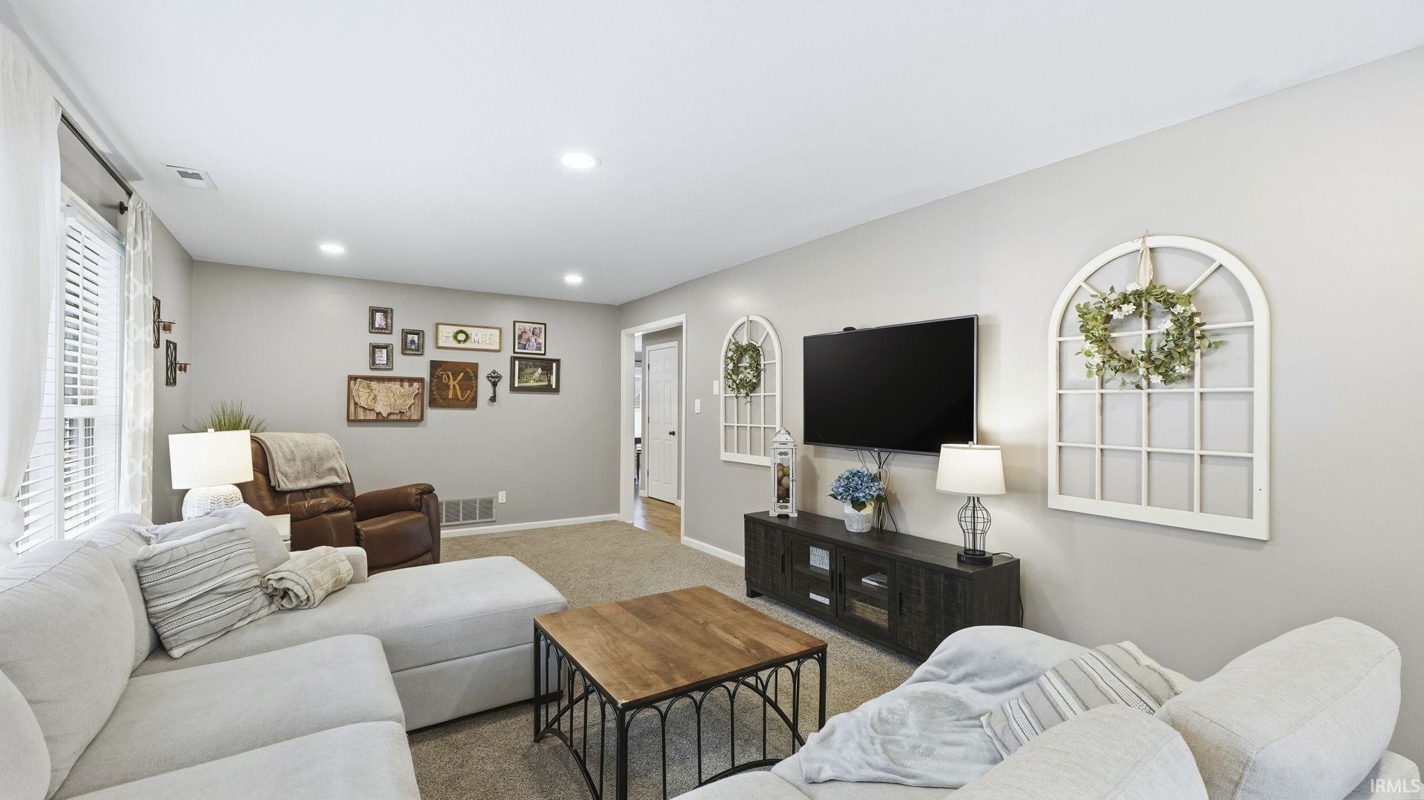 1306 East Cedar Canyons Road Fort Wayne, IN 46845 - Photo 17 of 29 Gallery Image 17