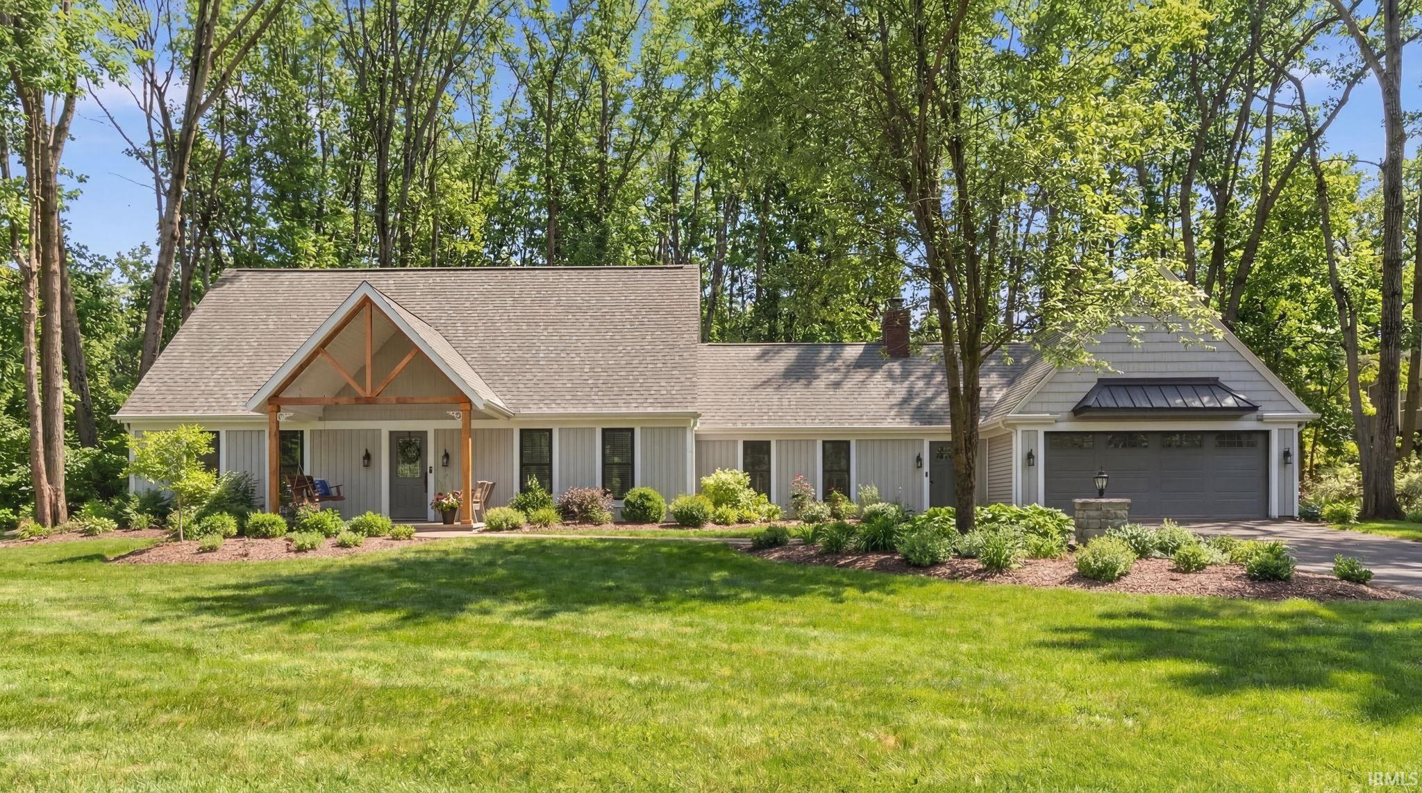 1306 East Cedar Canyons Road Fort Wayne, IN 46845 - Photo 2 of 29 Gallery Image 2