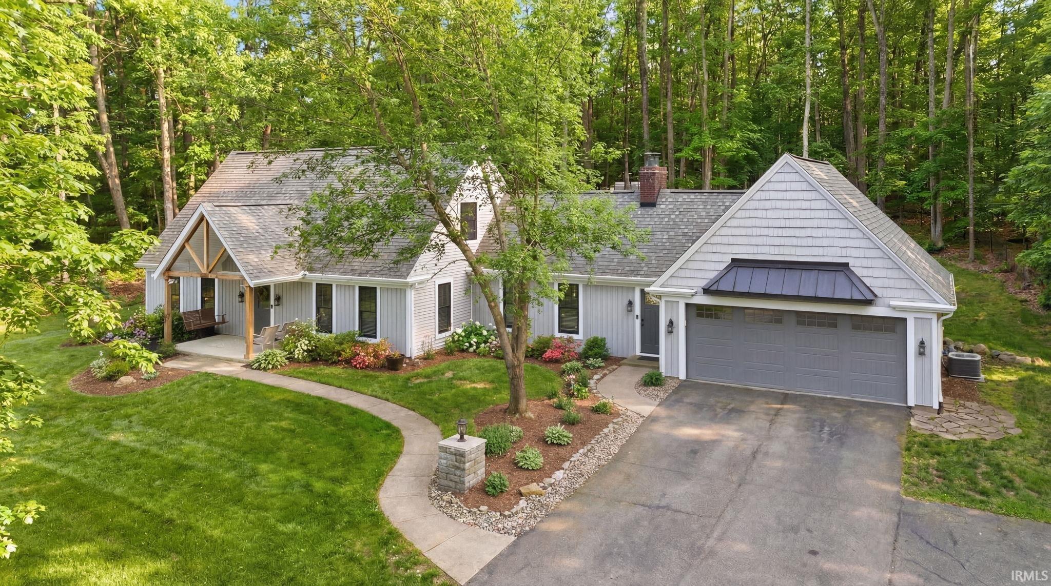 1306 East Cedar Canyons Road Fort Wayne, IN 46845 - Photo 3 of 29 Gallery Image 3