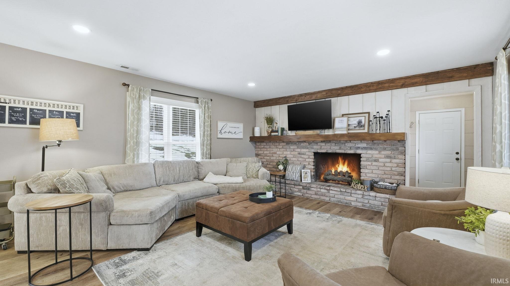 1306 East Cedar Canyons Road Fort Wayne, IN 46845 - Photo 6 of 29 Gallery Image 6