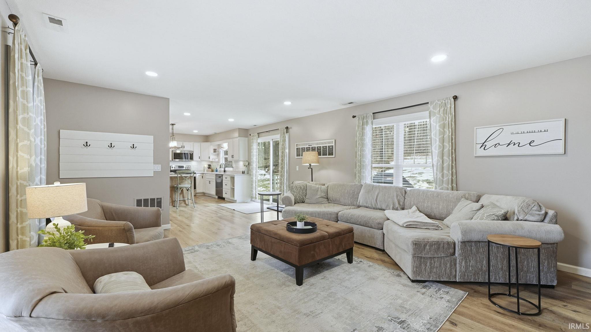 1306 East Cedar Canyons Road Fort Wayne, IN 46845 - Photo 7 of 29 Gallery Image 7
