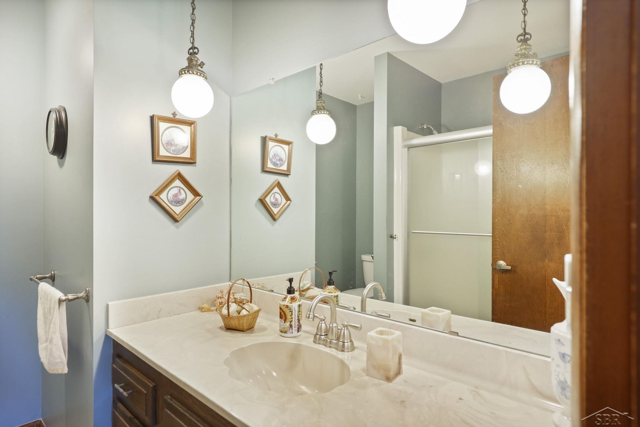 3574 Hemmeter Road Saginaw, MI 48603 - Photo 32 of 42 50116171-31.JPG