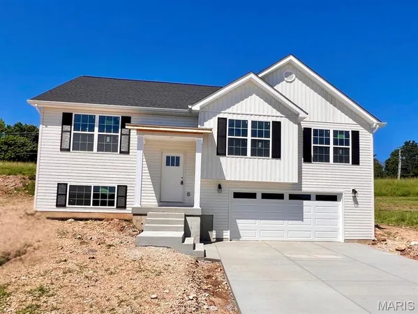 $300,500 | 773 Sydney Court, Washington, MO 63090
