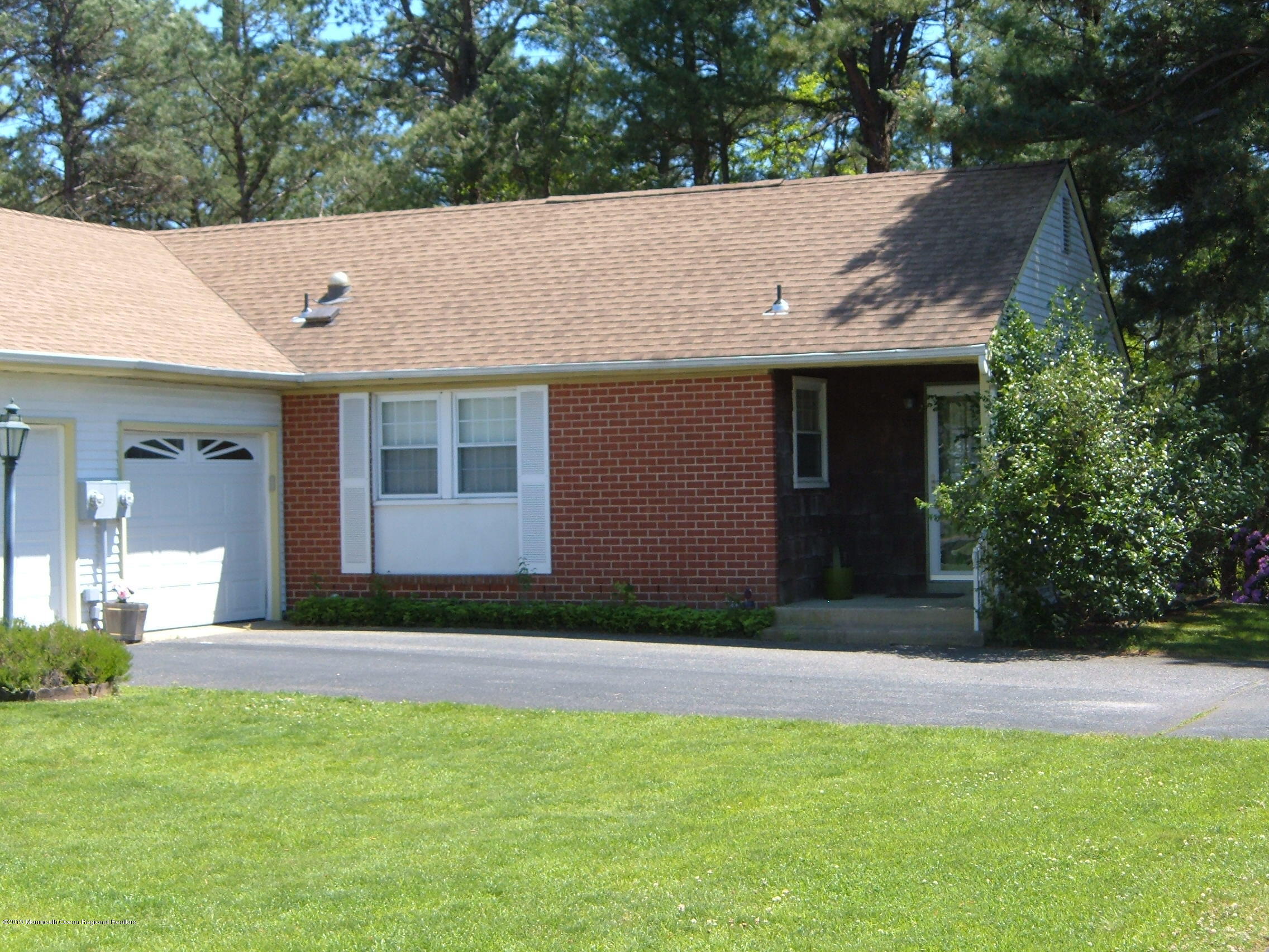 33 C Medford Road Whiting, NJ 08759 - Photo 2 of 4 2004_0706Image0002