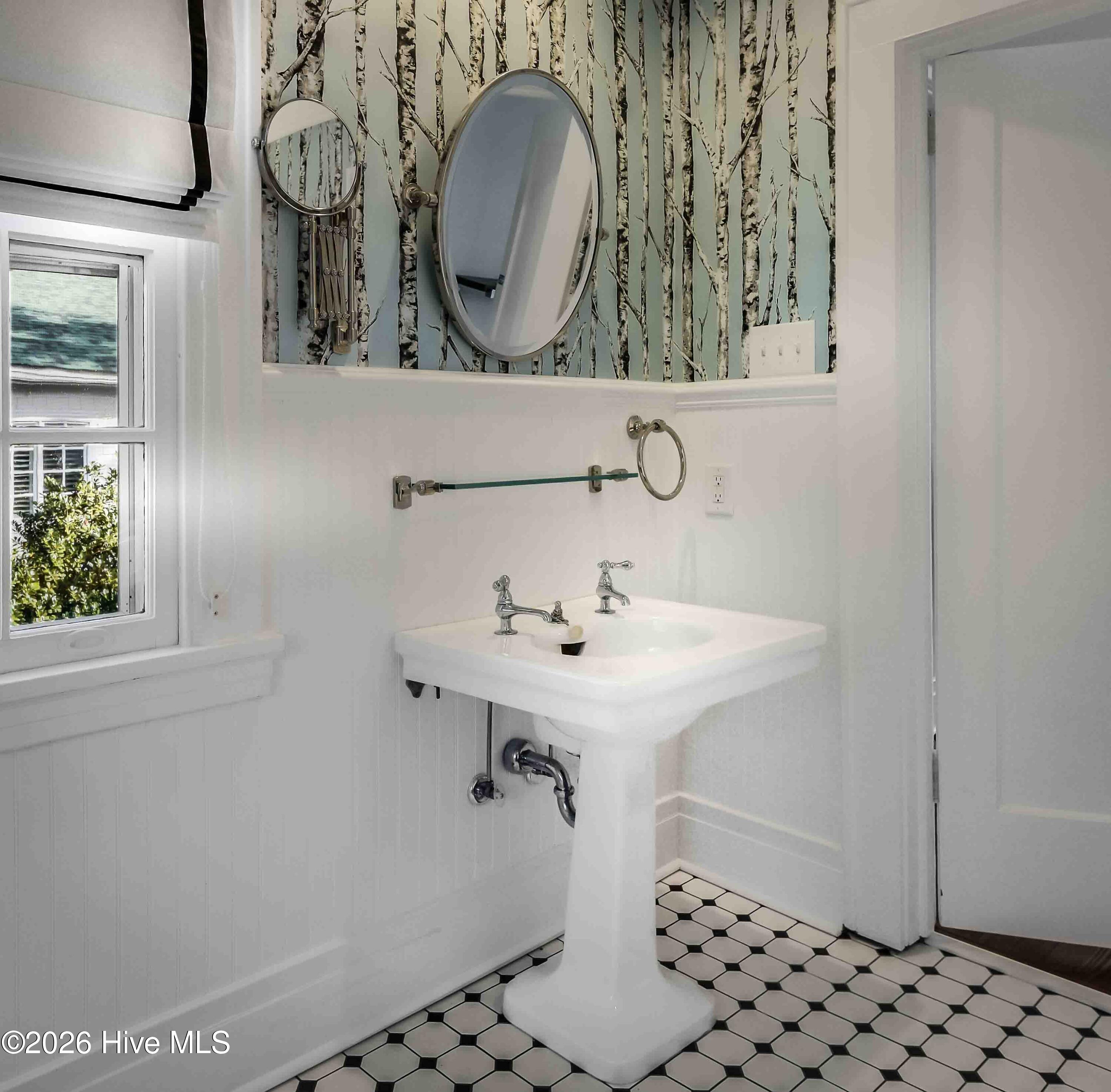 12 Barrett Road East Pinehurst, NC 28374 - Photo 43 of 77 The Englewood Suite