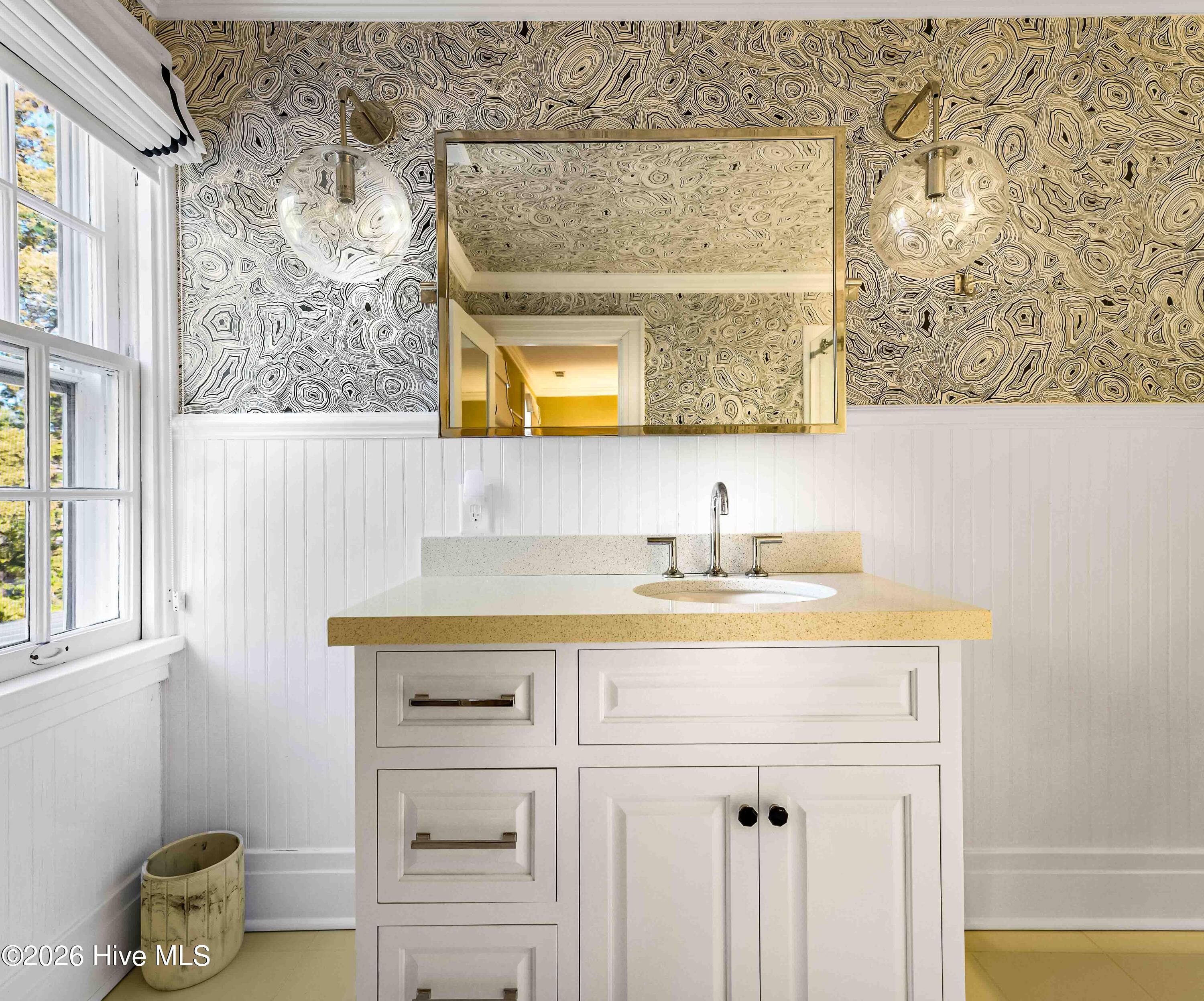 12 Barrett Road East Pinehurst, NC 28374 - Photo 48 of 77 The London Suite