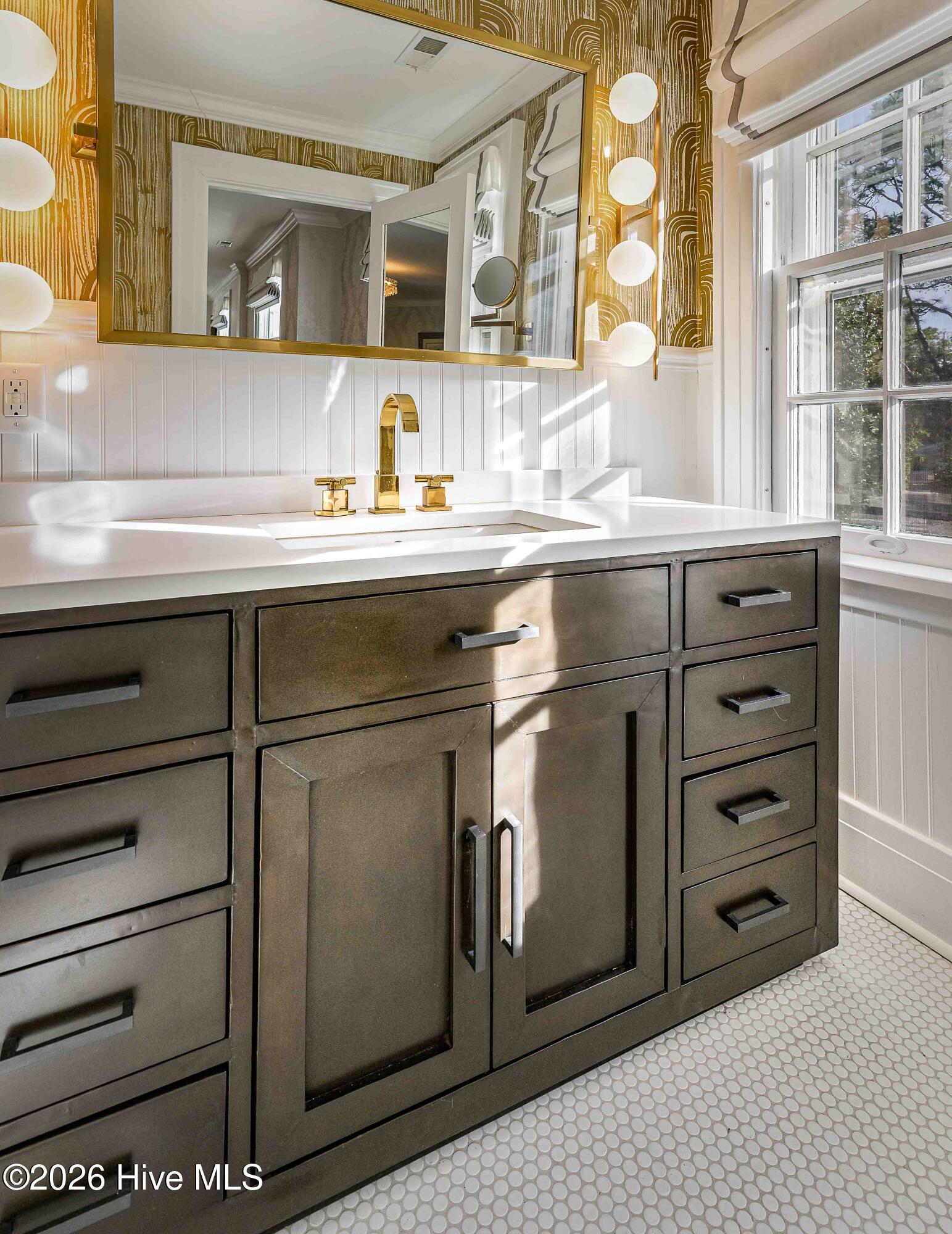 12 Barrett Road East Pinehurst, NC 28374 - Photo 54 of 77 The Barber Gandy Suite includes 2 full separate, baths with Kohler Air-Jet tub, Kohler soaking tub and each with a walk-in shower.