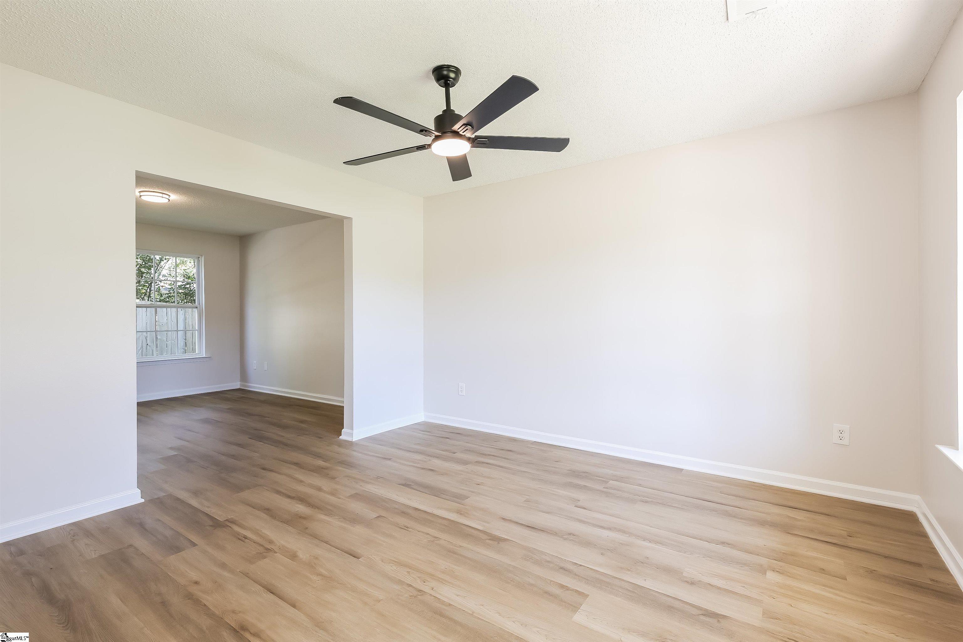 329 Steelman Drive Inman, SC 29349 - Photo 3 of 15